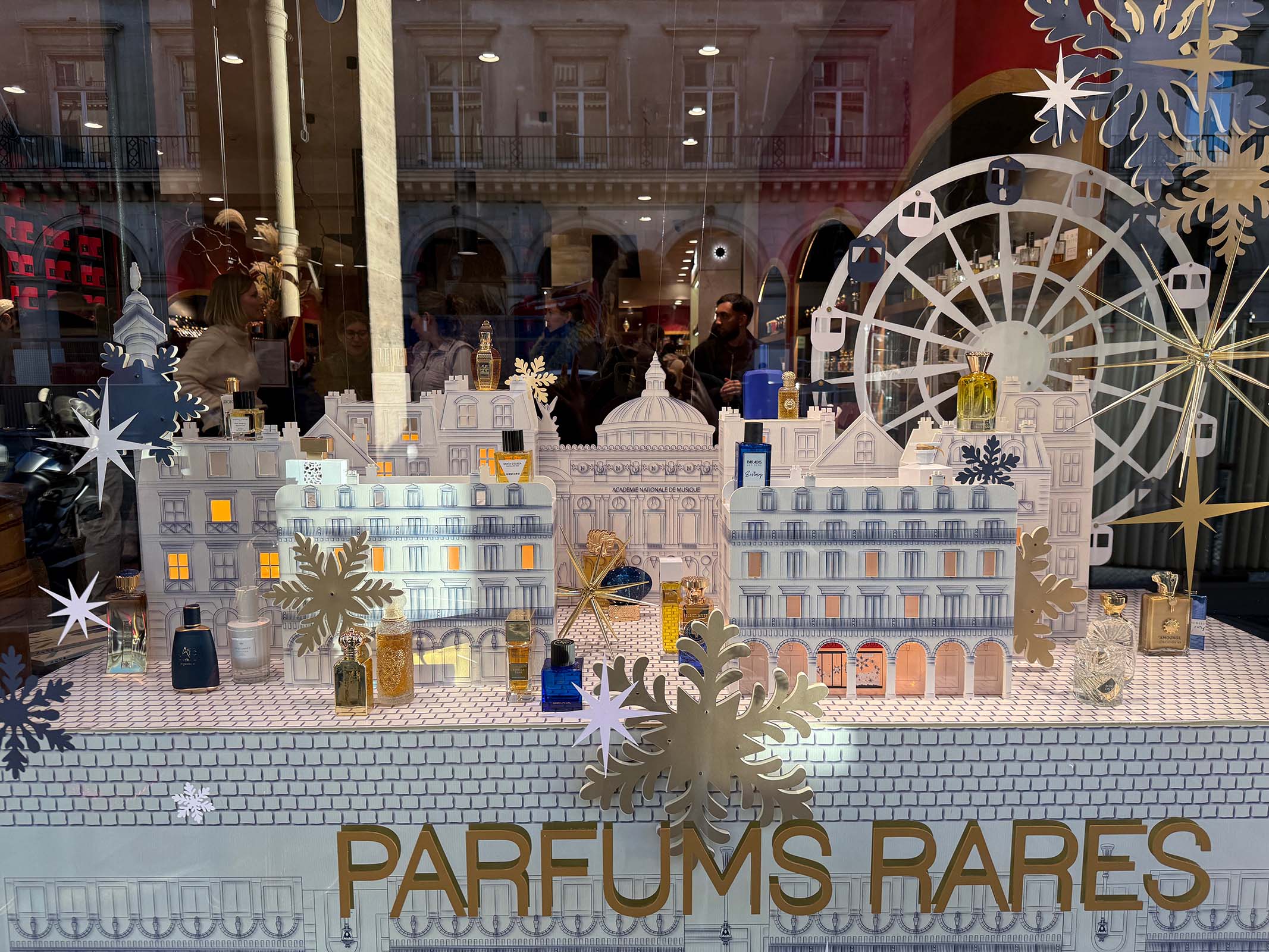 PARIS SOUS LA NEIGE